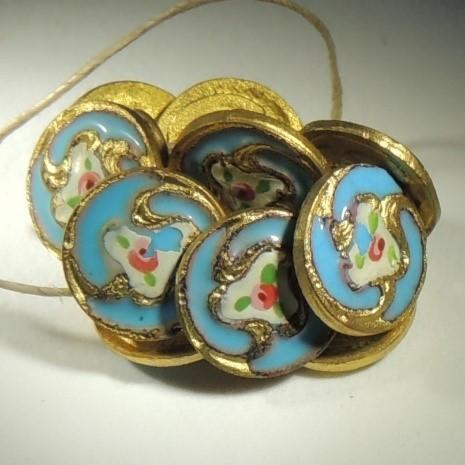 た*き様 2000s barak Angled Button Design Ja Buttons! Small but Mighty | Royal Alberta Museum